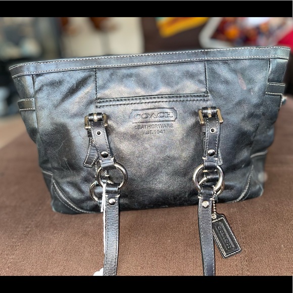 Like NEW Coach East West Gallery Tote - Picture 3 of 16